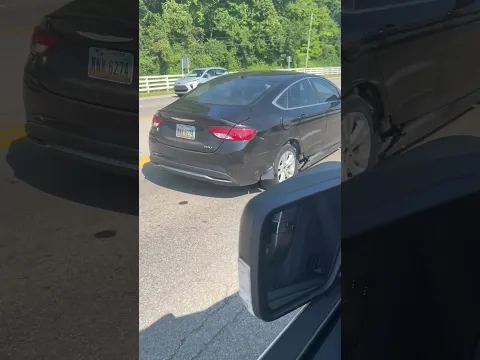 Car knowingly driving on a flat tire