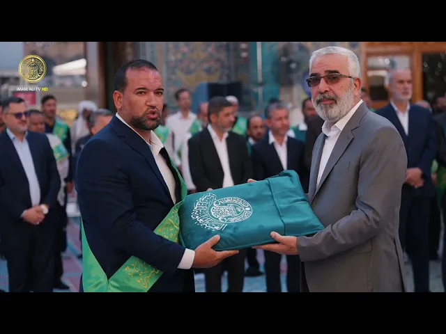 ⁣تسليم راية الغدير إلى العتبات المقدسة والمحافظات العراقية والدول