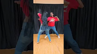 asianet serial thoovalsparsham mallu actress avanthika mohan hot navel show dance