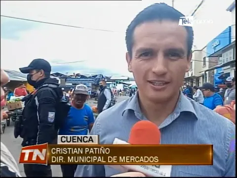 Camiones de alimentos llegaron a abastecer mercados de la ciudad