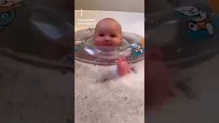 بيبي شارك Shorts Short 