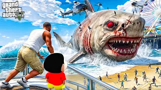 Franklin & Shinchan Found the Biggest Megalodon Save Los Santos in GTA 5