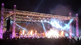 من داخل حفله شارموفريز دندنها