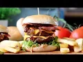 Download Lagu Dublu cheeseburger cu cedar, bacon și ceapă caramelizată  | Bucătar Maniac