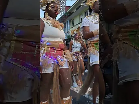 Costumes au défilé de Carnaval 3 Danse Martinique 🌈🌞