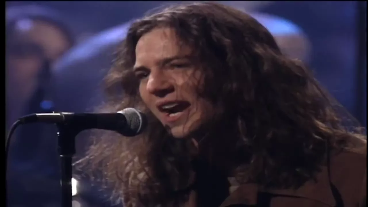 Pearl Jam - Even Flow [LIVE UNPLUGGED] (720p) HD