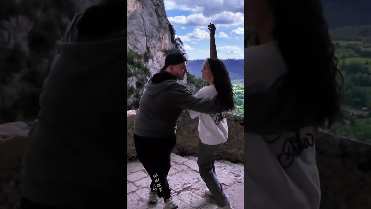 🪶 Birds of a feather that flew up a hill in France, just to steal a moment for a little dance ✨