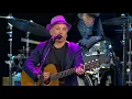 Paul Simon - Me and Julio Down By The Schoolyard (from The Concert in Hyde Park)