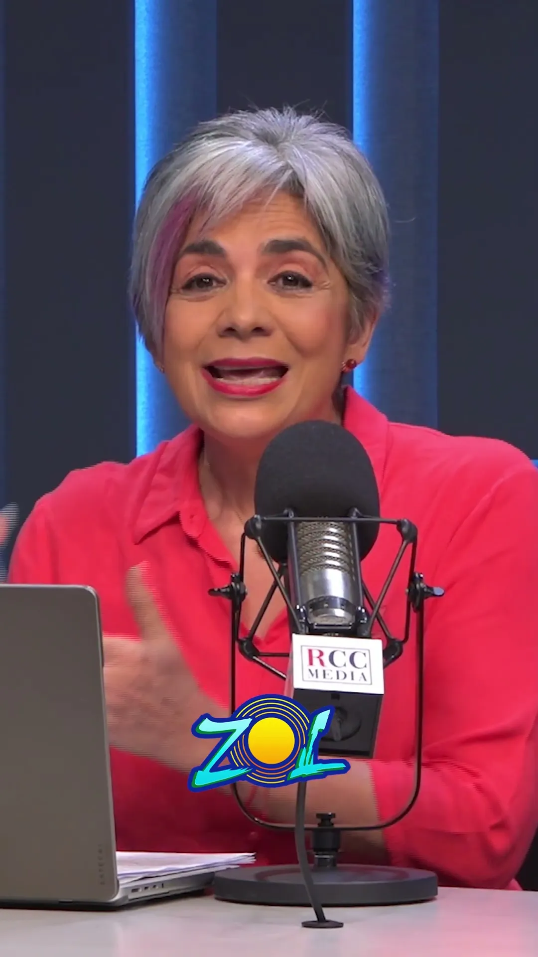 RAQUEL PEÑA SE BURLA DEL TC