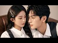 Lagu 웃다가 멈춰버린 순간, 그녀의 눈이 흔들렸다