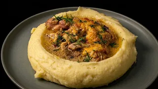 КУРИНОЕ ФИЛЕ в сливочном соусе с грибами и сыром, приготовленное в духовке. Отличный и вкусный ужин.
