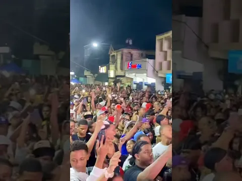 El Mayor Clasico en vivo, uno de los shows más grandes de los artistas urbanos en la República