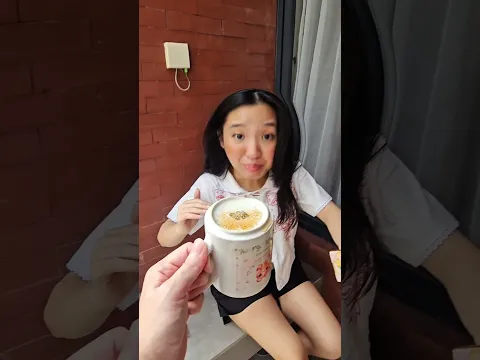 PRANK MINUM COCA COLA TERBALIK!