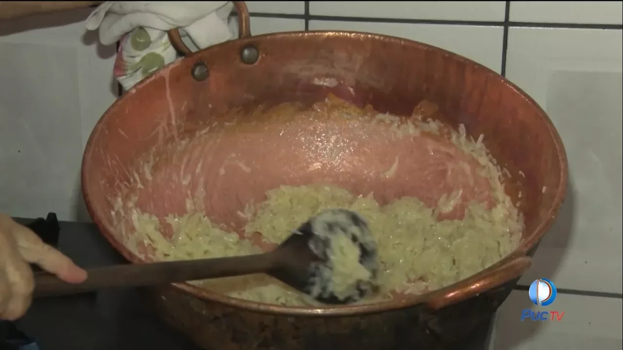 CONHEÇA A RECEITA DE COCADA BRANCA DA VOVÓ SONIA