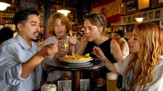 probando la mejor tortilla española