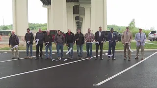 Officials cut ribbon for new Valley View Bridge express lanes after 6 years of construction