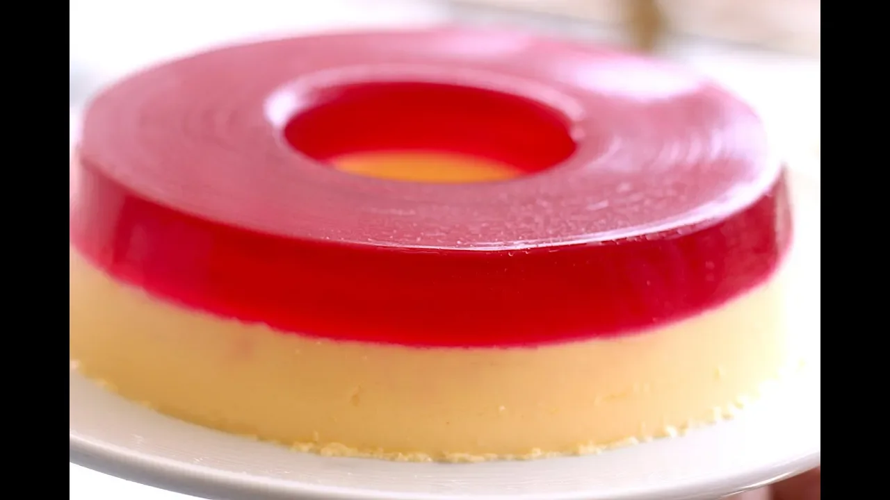 SOBREMESA GELADA DE LEITE NINHO - MEGA FÁCIL - DELICIOSA - RÁPIDA - É SÓ MEXER - Isamara Amâncio. 