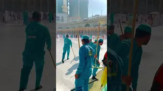 رحمان يا رحمان اشرح صدري بالقرآن مكة الصحن عمرة عمال السعودية قرآن حرم شيخ 