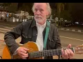 Lagu Jackson Browne plays Leonard Cohen for me busking. #fingerstyle #guitar