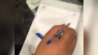 بيكا بيتكلم لغات مسخرة 