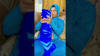 البطل الخارق ضرب ام كشري 