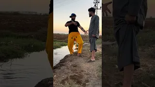 لما يسكن واحد ازعر بالحارة 