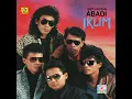 Suci Dalam Debu - Iklim