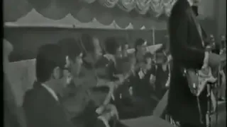 فايزه أحمد     مقطع من خليكوا شاهدين     حفل نادر من دمشق لأول مره دندنها