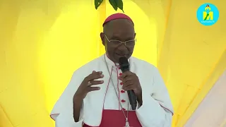 Musenyeri Gerevasi Banshimiyubusa yabwiye abanye-Ngagara ati : "Ico mwiyumviriye muragishikako"