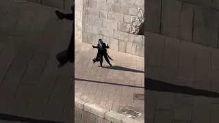 اغنية نزلت على دبكة 