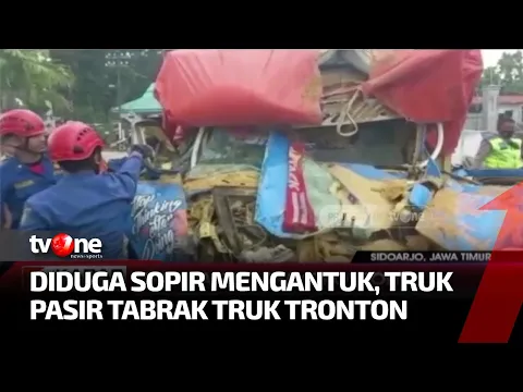 Truk Pasir Tabrak Belakang Tronton di Sidoarjo, 1 Orang Tewas