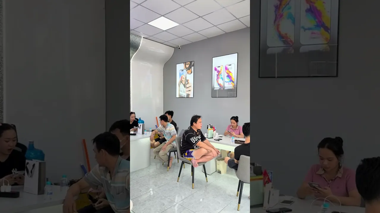 Ốp lưng cho iPhone 14 Nhựa cứng viền dẻo SwitchEasy MagEasy Odyssey M