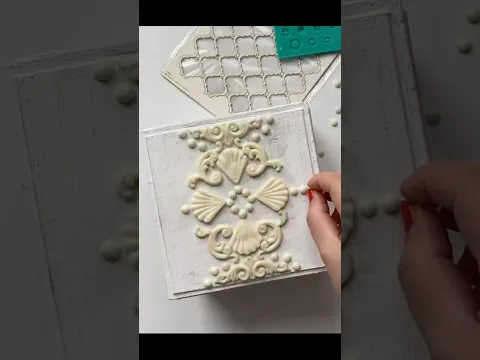 DIY Cardboard Jewelry Box Decorated with Vintage Scissors