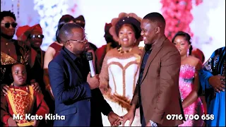PACHA WA KIKWETE NA MAGUFULI AWAVUNJA MBAVU WAGENI UKUMBINI USIKU WA SEND OFF YA MTOTO WA BILIONEA