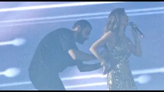 صدمة    سقوط فستان نانسي عجرم اثناء الغناء فى حفل مهرجان العلمين دندنها