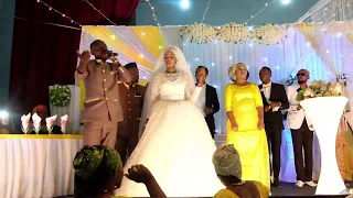 nipoze by isaac classic ft wife fatwima official video 