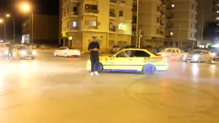 هاشم       انا صاحب الكلمة اللي تحرق   حاجه بسيطه تمهيديه للصيف    فوق جو    دندنها