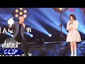 Download Lagu 【舞台纯享】腾格尔邢晗铭《忘不了》,声音铿锵有力令人痴醉 | 中国潮音 | 大张伟/毛不易/薛之谦/张靓颖/张亚东 | 优酷综艺 YOUKU SHOW Download Lagu 【舞台纯享】腾格尔邢晗铭《忘不了》,声音铿锵有力令人痴醉 | 中国潮音 | 大张伟/毛不易/薛之谦/张靓颖/张亚东 | 优酷综艺 YOUKU SHOW