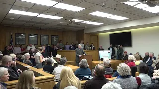 U.S. Sen. Chuck Grassley hosts town hall with heated Iowans in Franklin County