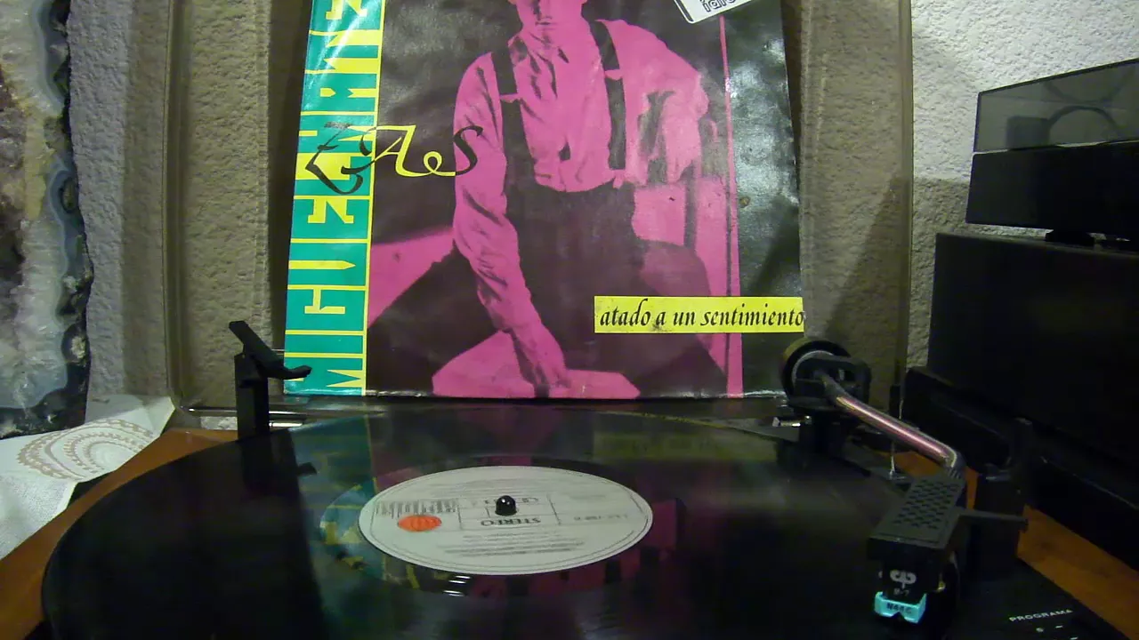 Miguel Mateos - Atado a un Sentimiento **Vinyl** (1987) Miguel Mateos - Atado a un Sentimiento **Vinyl** (1987)
