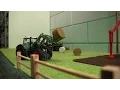 Download Lagu Siku Fendt rc met voorlader balen rijden, mooie Siku speelfilm