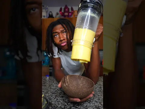 THICC mango pineapple dull whip smoothie bowl