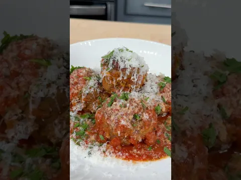 Are these the PERFECT Meatballs? #mrmakeithappen #recipe