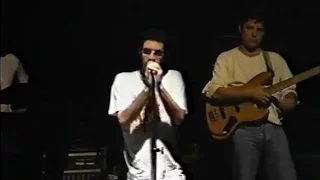 Legião Urbana - Carinhoso "Hino Nacional Brasileiro" (ao vivo)
