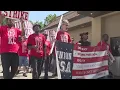 Taco Bell workers at Kansas City location go on strike