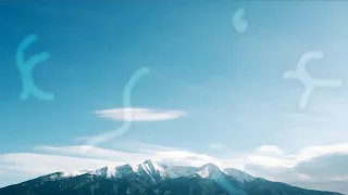 إيه الحاجات اللي بنشوفها طافية قدام عنينا في الهوا 