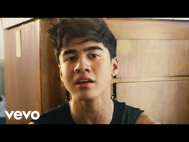 Download MP3 5 Seconds of Summer - Amnesia (Official Video)