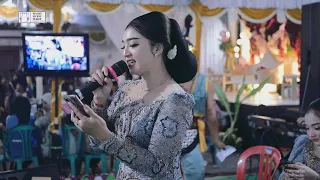 umpomo lystia astina music