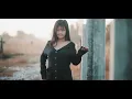 THE GIRL IN THE FIELD - L Lu lu Aung