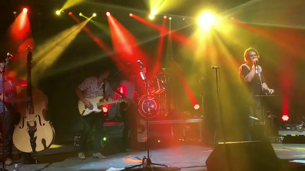 Old Crow Medicine Show feat. Brandi Carlile - Will The Circle Be Unbroken (Live) Old Crow Medicine Show feat. Brandi Carlile - Will The Circle Be Unbroken (Live)